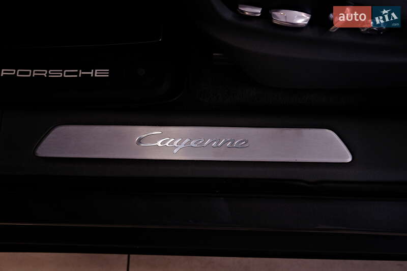 Внедорожник / Кроссовер Porsche Cayenne 2019 в Одессе