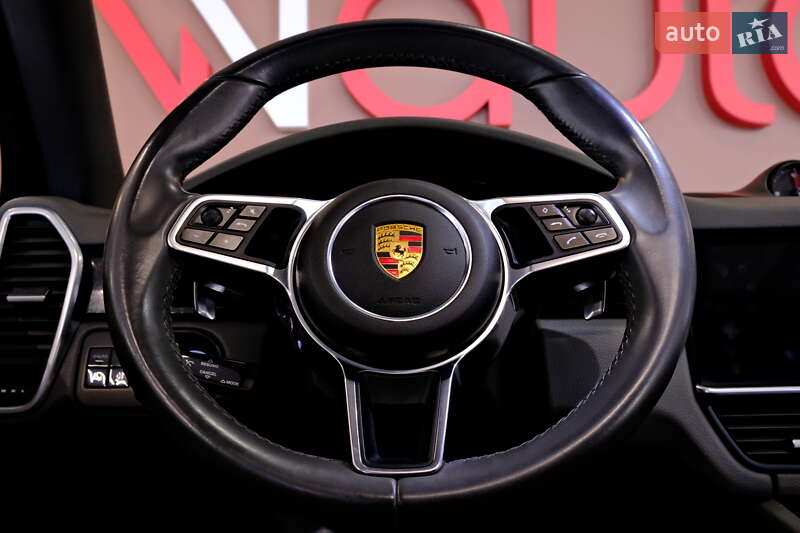 Внедорожник / Кроссовер Porsche Cayenne 2019 в Одессе
