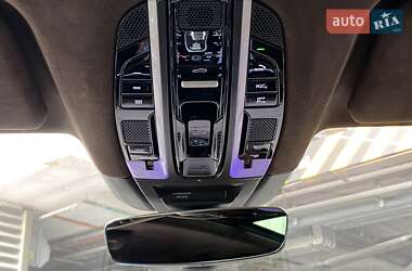 Внедорожник / Кроссовер Porsche Cayenne 2020 в 