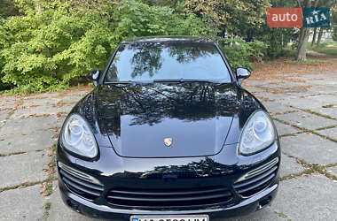 Внедорожник / Кроссовер Porsche Cayenne 2014 в 