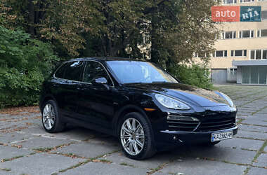 Внедорожник / Кроссовер Porsche Cayenne 2014 в 