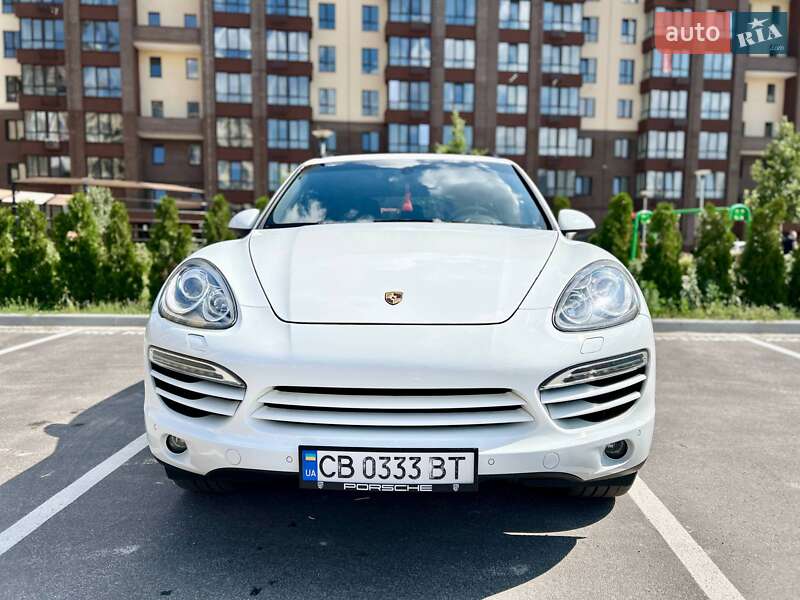 Позашляховик / Кросовер Porsche Cayenne 2013 в Києві