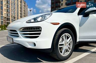 Внедорожник / Кроссовер Porsche Cayenne 2013 в 
