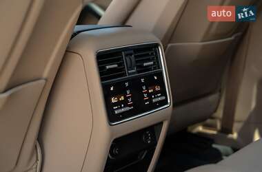 Внедорожник / Кроссовер Porsche Cayenne 2019 в 