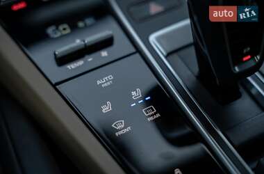 Внедорожник / Кроссовер Porsche Cayenne 2019 в 