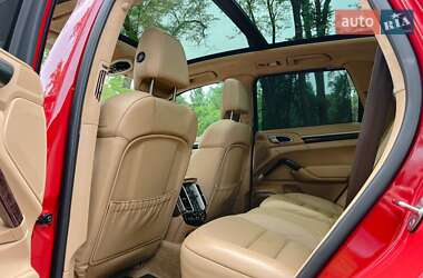 Внедорожник / Кроссовер Porsche Cayenne 2015 в 