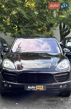 Внедорожник / Кроссовер Porsche Cayenne 2011 в 
