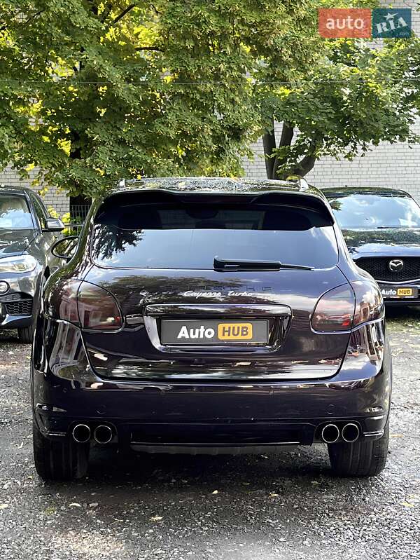 Позашляховик / Кросовер Porsche Cayenne 2011 в Харкові