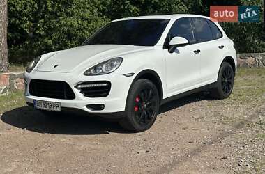 Внедорожник / Кроссовер Porsche Cayenne 2012 в Киеве