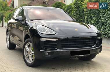Позашляховик / Кросовер Porsche Cayenne 2015 в Одесі