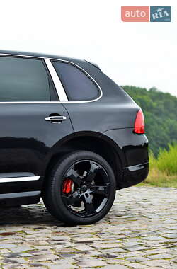 Внедорожник / Кроссовер Porsche Cayenne 2006 в 