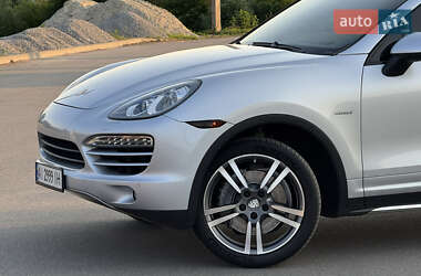 Внедорожник / Кроссовер Porsche Cayenne 2013 в 