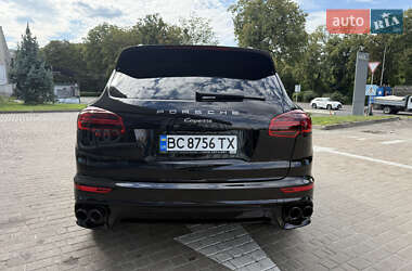 Внедорожник / Кроссовер Porsche Cayenne 2014 в 