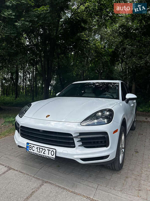 Внедорожник / Кроссовер Porsche Cayenne 2019 в 
