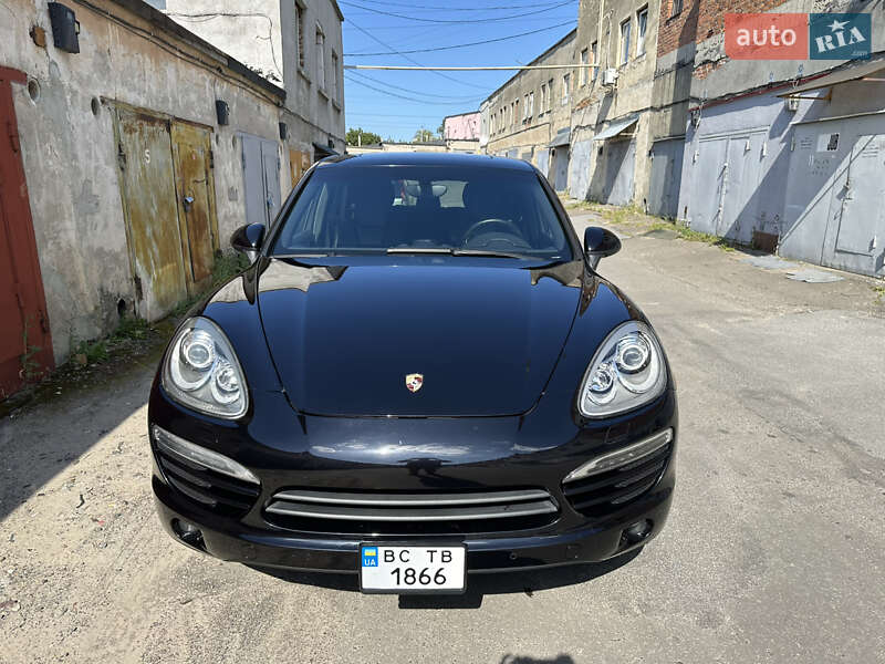 Внедорожник / Кроссовер Porsche Cayenne 2014 в Львове