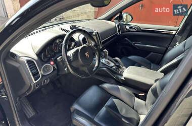 Внедорожник / Кроссовер Porsche Cayenne 2014 в 