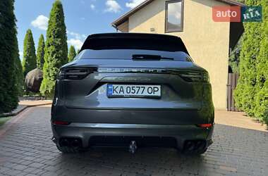 Внедорожник / Кроссовер Porsche Cayenne 2019 в 