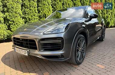 Внедорожник / Кроссовер Porsche Cayenne 2019 в 