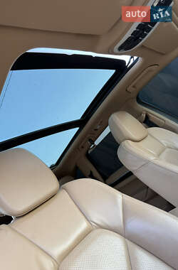 Внедорожник / Кроссовер Porsche Cayenne 2012 в 
