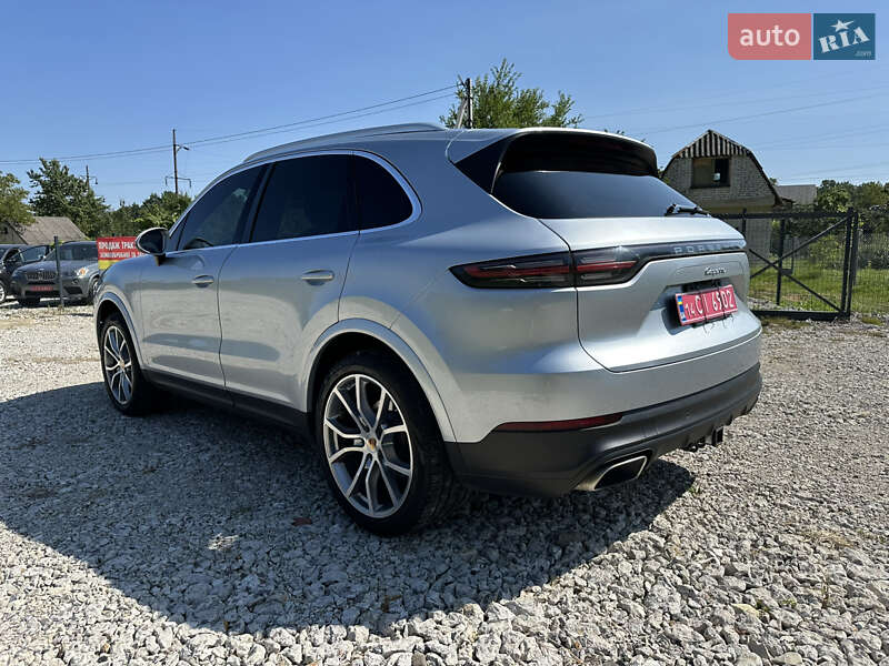 Позашляховик / Кросовер Porsche Cayenne 2019 в Львові