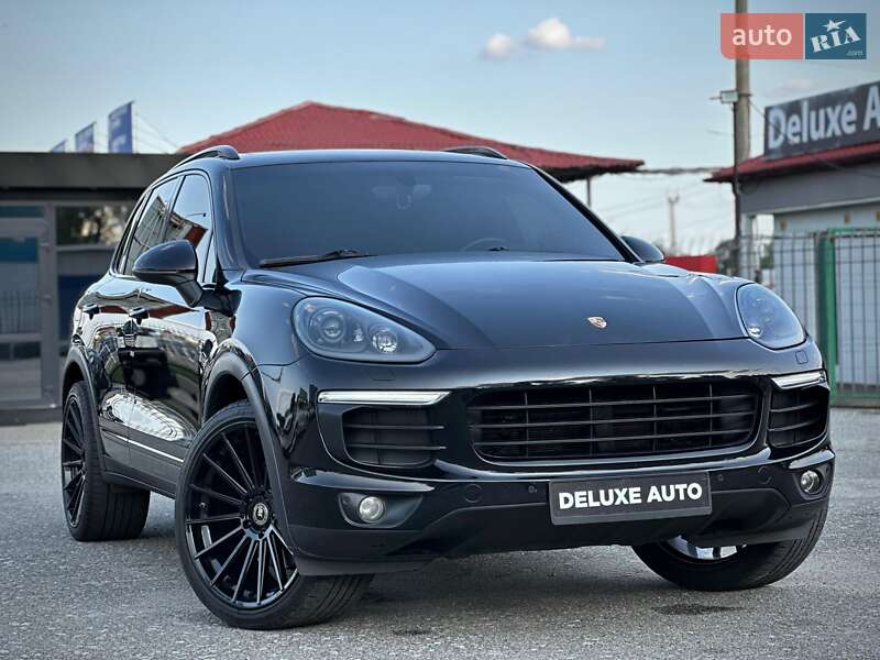 Позашляховик / Кросовер Porsche Cayenne 2017 в Києві