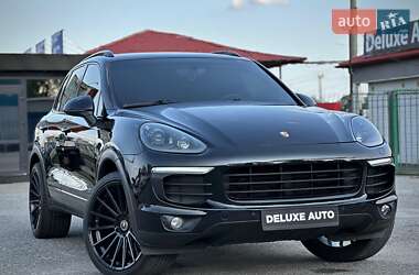 Внедорожник / Кроссовер Porsche Cayenne 2017 в 
