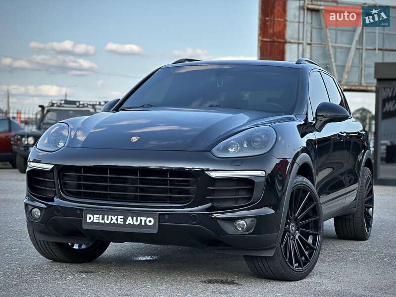 Позашляховик / Кросовер Porsche Cayenne 2017 в Києві