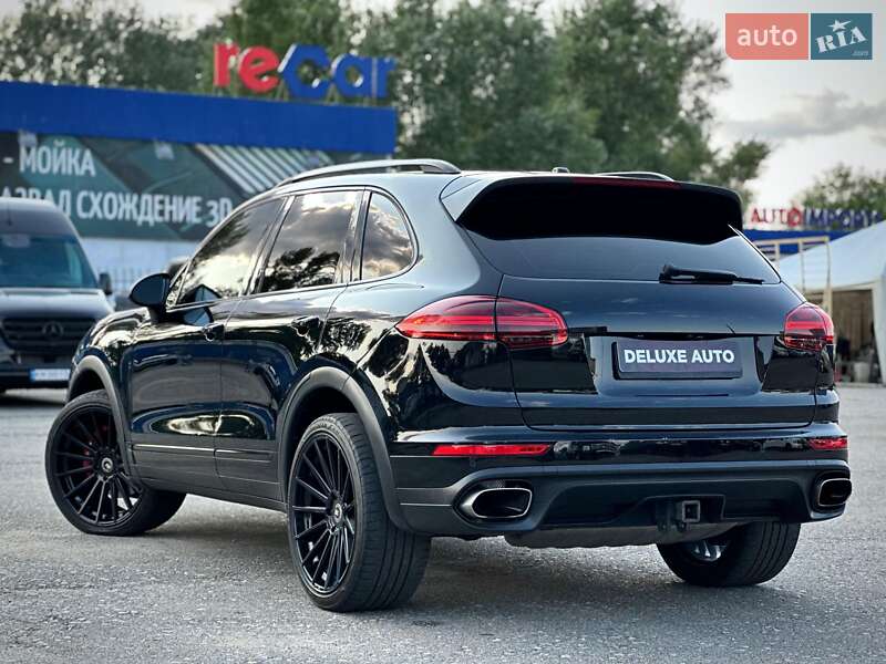 Позашляховик / Кросовер Porsche Cayenne 2017 в Києві