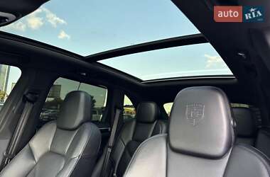 Внедорожник / Кроссовер Porsche Cayenne 2017 в 