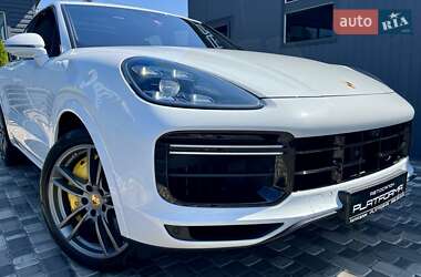 Внедорожник / Кроссовер Porsche Cayenne 2018 в 