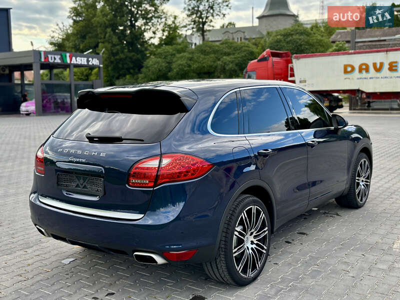 Внедорожник / Кроссовер Porsche Cayenne 2012 в Тернополе