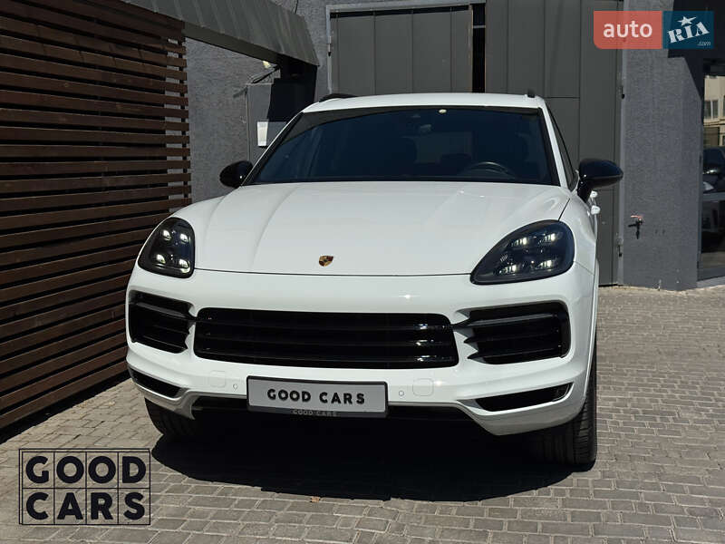Позашляховик / Кросовер Porsche Cayenne 2018 в Одесі