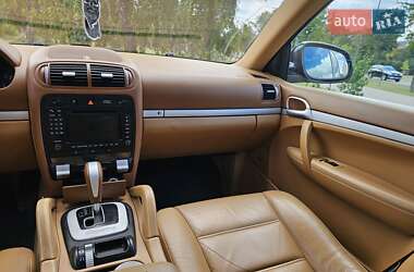 Внедорожник / Кроссовер Porsche Cayenne 2006 в 
