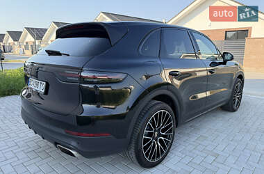 Внедорожник / Кроссовер Porsche Cayenne 2019 в 