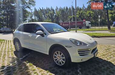 Внедорожник / Кроссовер Porsche Cayenne 2012 в 