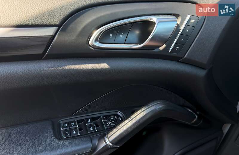 Позашляховик / Кросовер Porsche Cayenne 2014 в Києві фото 18 Позашляховик / Кросовер Porsche Cayenne 2014 в Києві