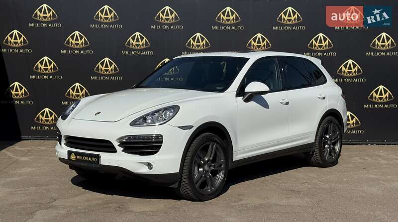 Позашляховик / Кросовер Porsche Cayenne 2014 в Києві