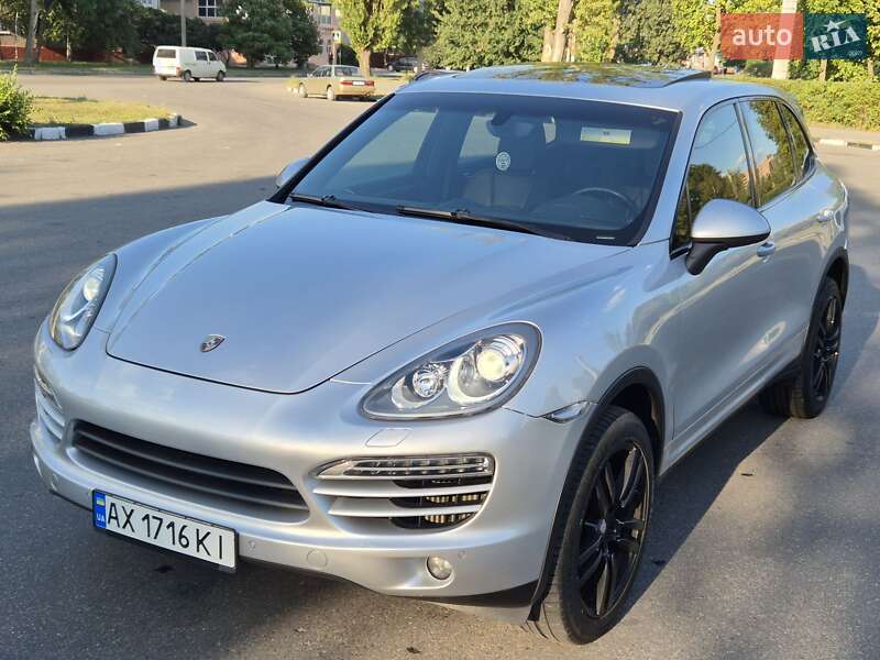 Внедорожник / Кроссовер Porsche Cayenne 2013 в Харькове