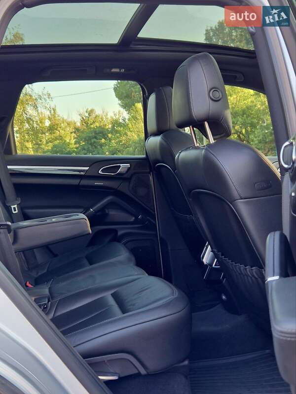 Внедорожник / Кроссовер Porsche Cayenne 2013 в Харькове фото 19 Внедорожник / Кроссовер Porsche Cayenne 2013 в Харькове