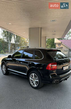 Внедорожник / Кроссовер Porsche Cayenne 2006 в 