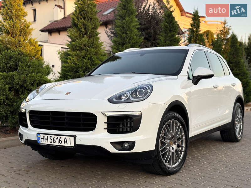 Porsche Cayenne 2016