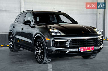 Внедорожник / Кроссовер Porsche Cayenne 2021 в 