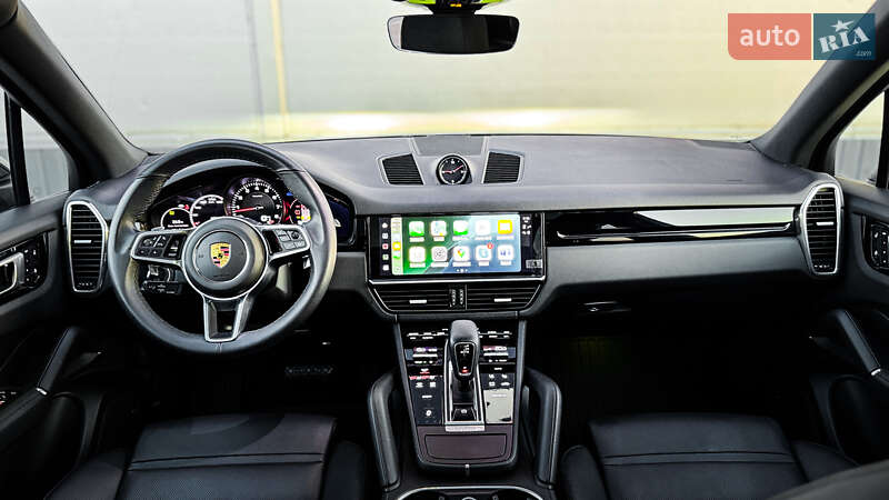 Внедорожник / Кроссовер Porsche Cayenne 2021 в Ровно