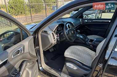 Внедорожник / Кроссовер Porsche Cayenne 2013 в 