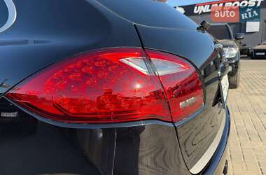 Внедорожник / Кроссовер Porsche Cayenne 2013 в 