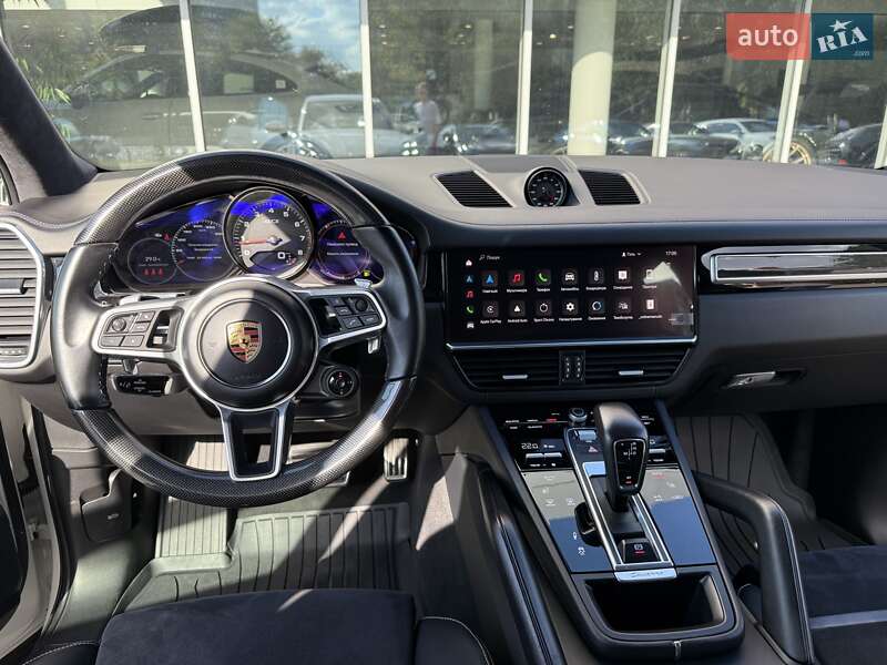 Внедорожник / Кроссовер Porsche Cayenne 2021 в Днепре
