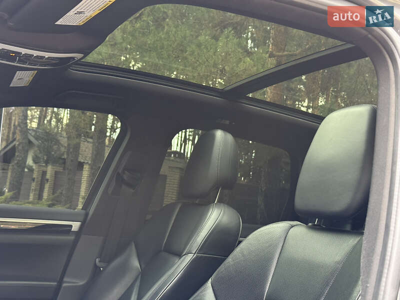 Внедорожник / Кроссовер Porsche Cayenne 2015 в Новомосковске