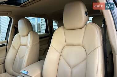 Позашляховик / Кросовер Porsche Cayenne 2012 в 