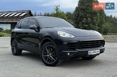 Внедорожник / Кроссовер Porsche Cayenne 2014 в 