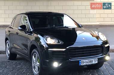 Внедорожник / Кроссовер Porsche Cayenne 2015 в Одессе